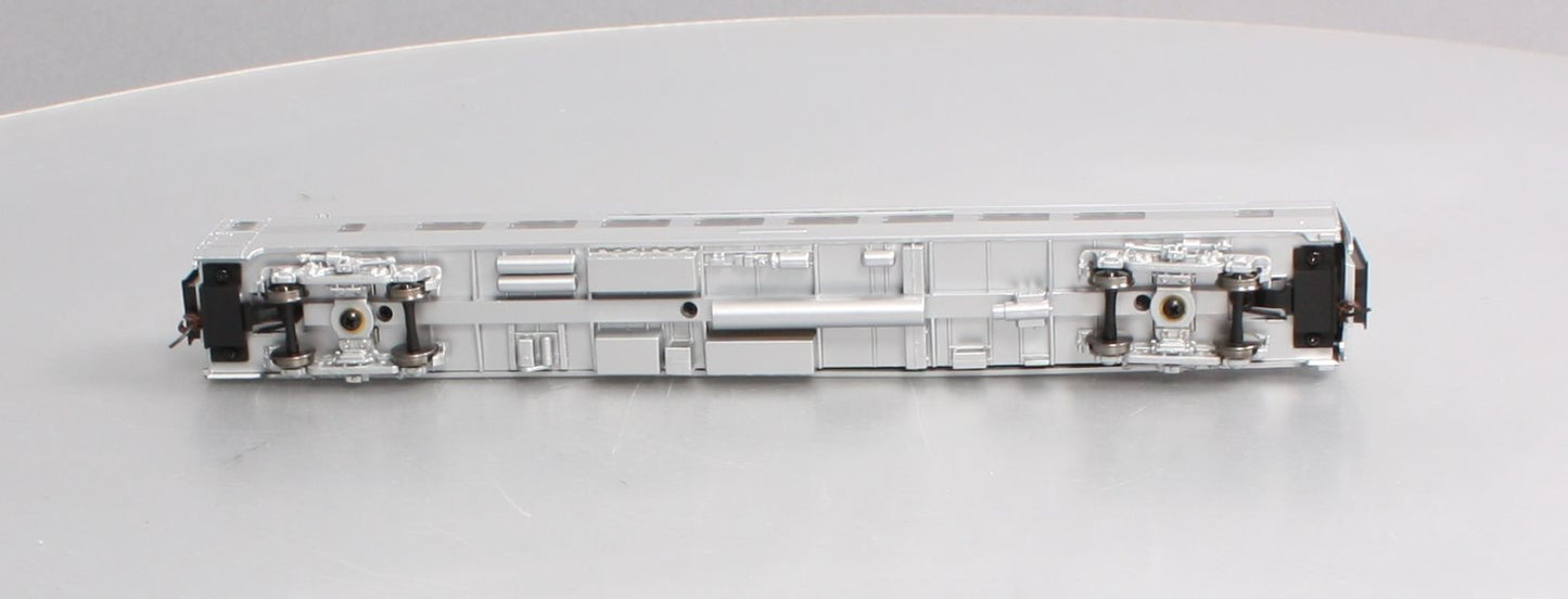 Walthers 932-6782 HO Scale Santa Fe Pullman-Standard 64-Seat Coach LN/Box