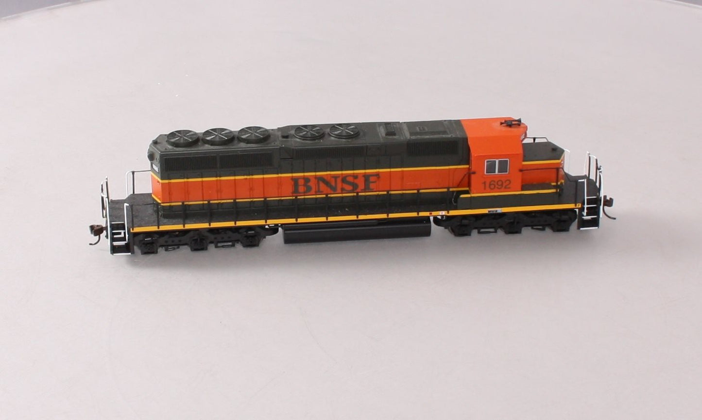 Bachmann 60911 HO BNSF EMD SD40-2 Diesel Locomotive #1692 (DCC Equipped)
