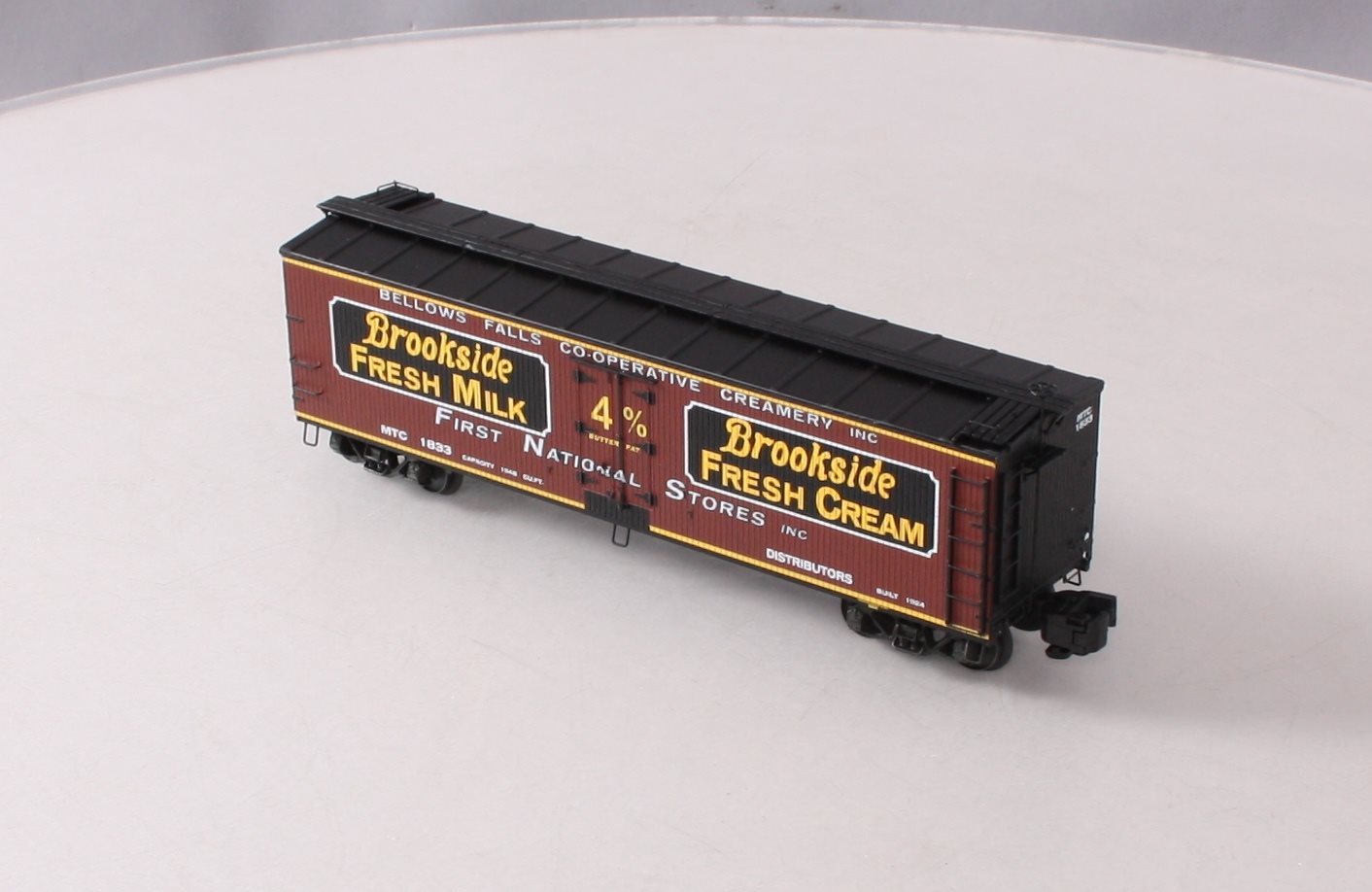 S-Helper Service 00658 S Gauge Brookside Milk Reefer #1833 LN/Box