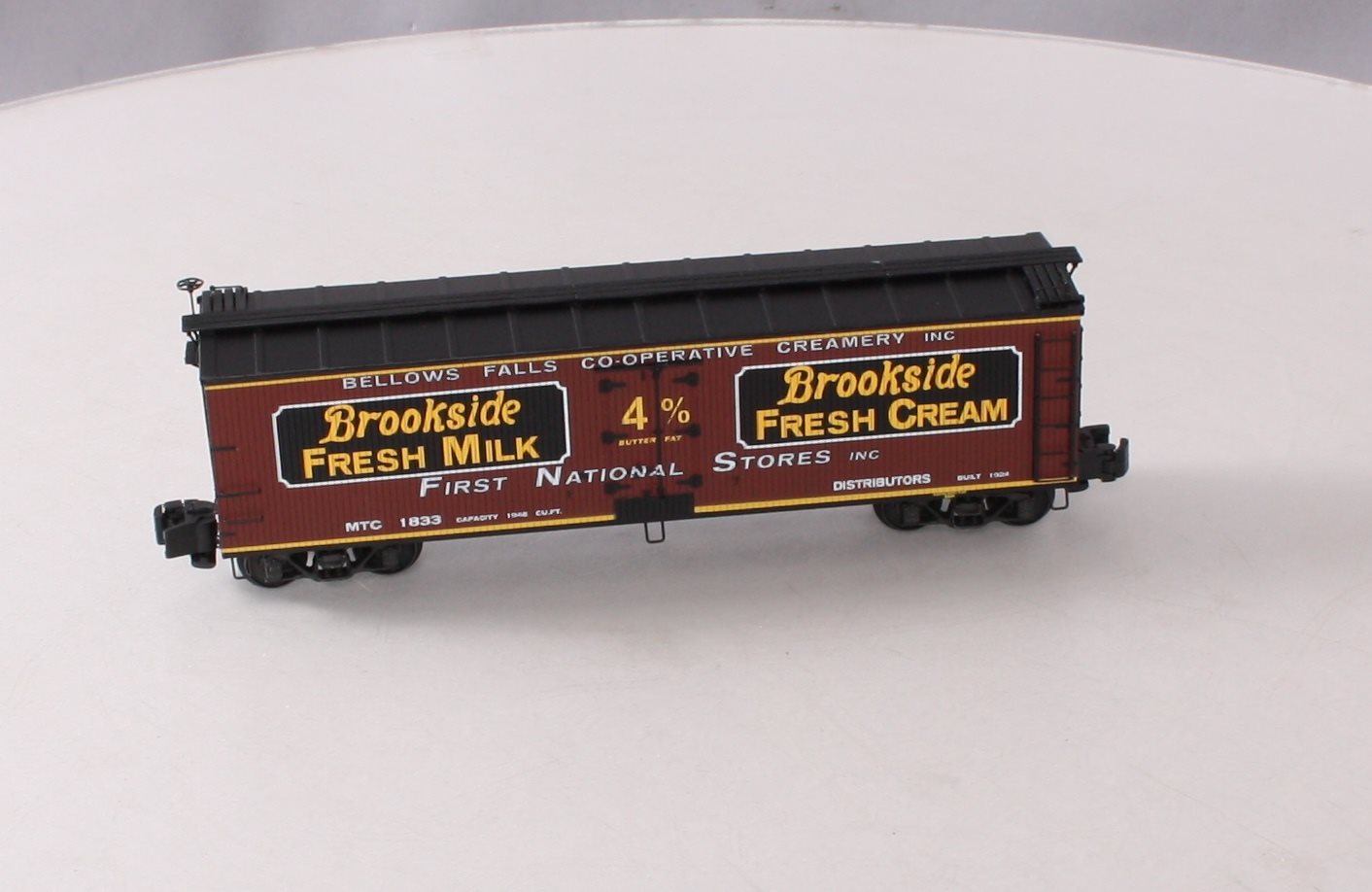 S-Helper Service 00658 S Gauge Brookside Milk Reefer #1833 LN/Box