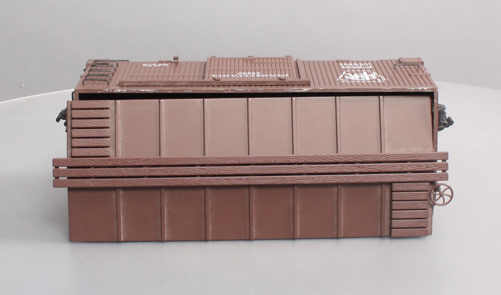 Aristo-Craft 40301 G Scale Pennsylvania 2-Axle Boxcar #25550