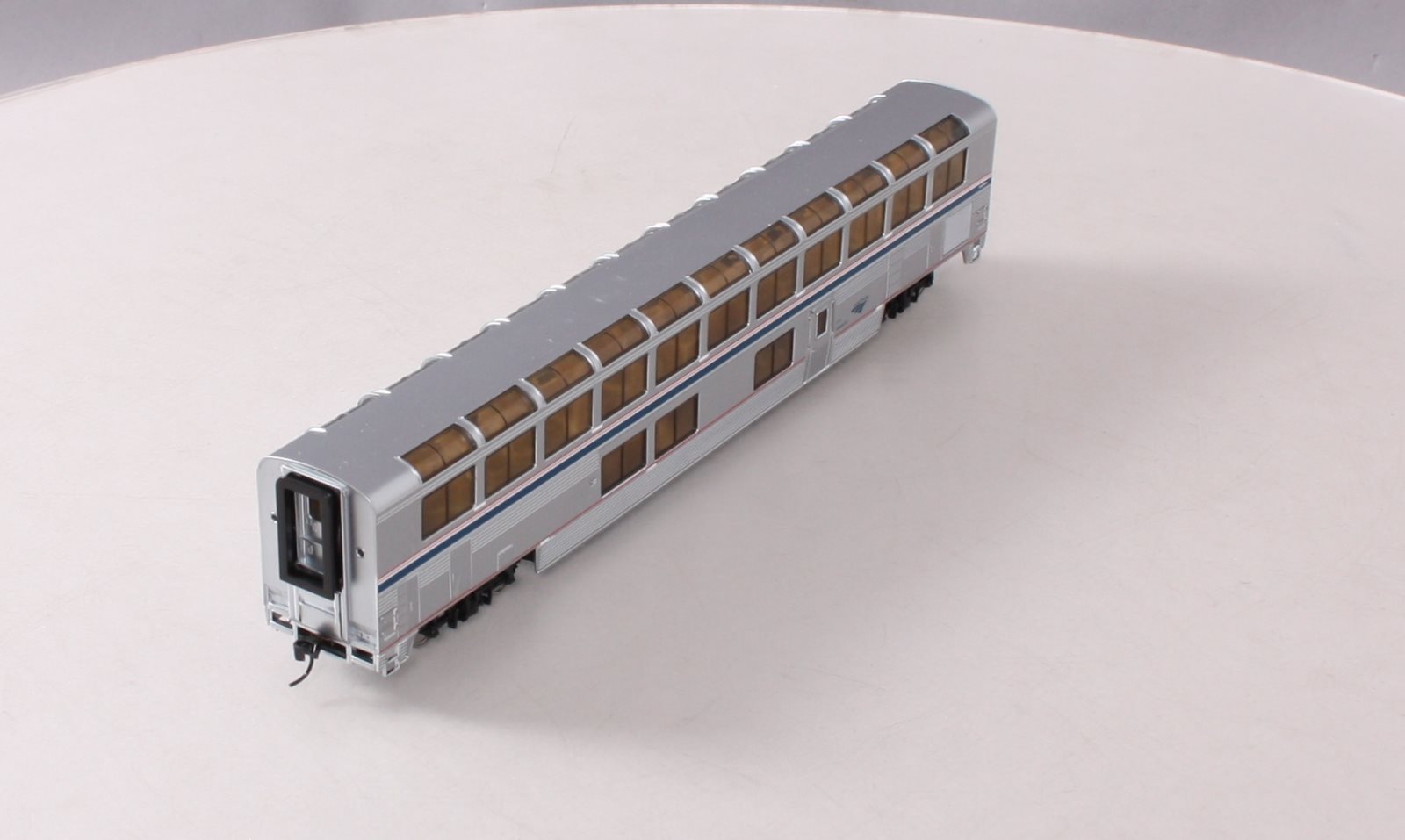 Walthers 932-16194 HO Scale Amtrak Superliner 1 Lounge Passenger Car LN/Box