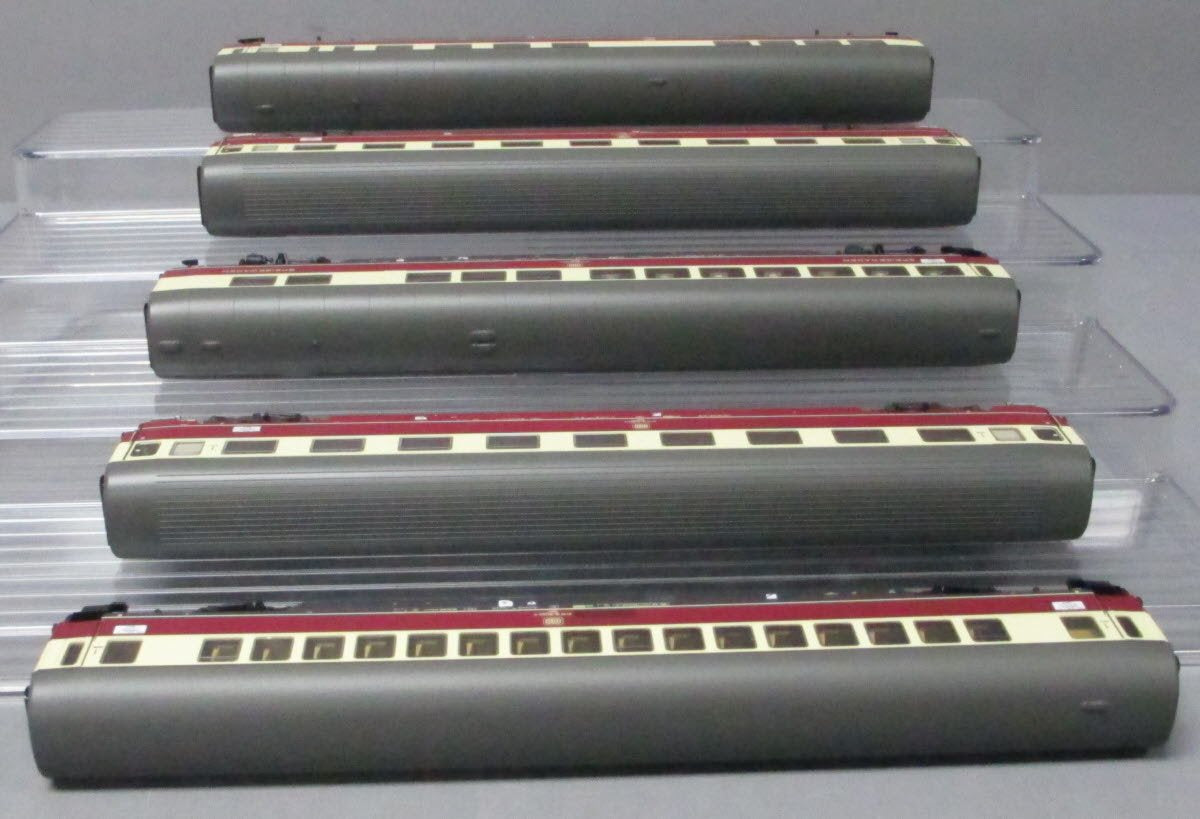 Trix 23475 HO TEE 32 Parsifal Express Train Passenger Set LN/Box