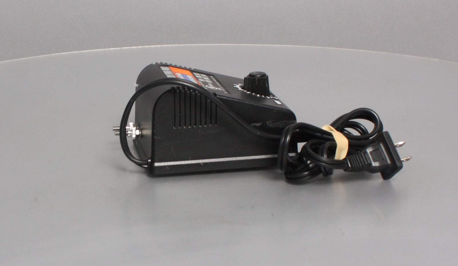 Lionel 6-32923 O 7H20 1.8 Amp Accessory Transformer LN/Box