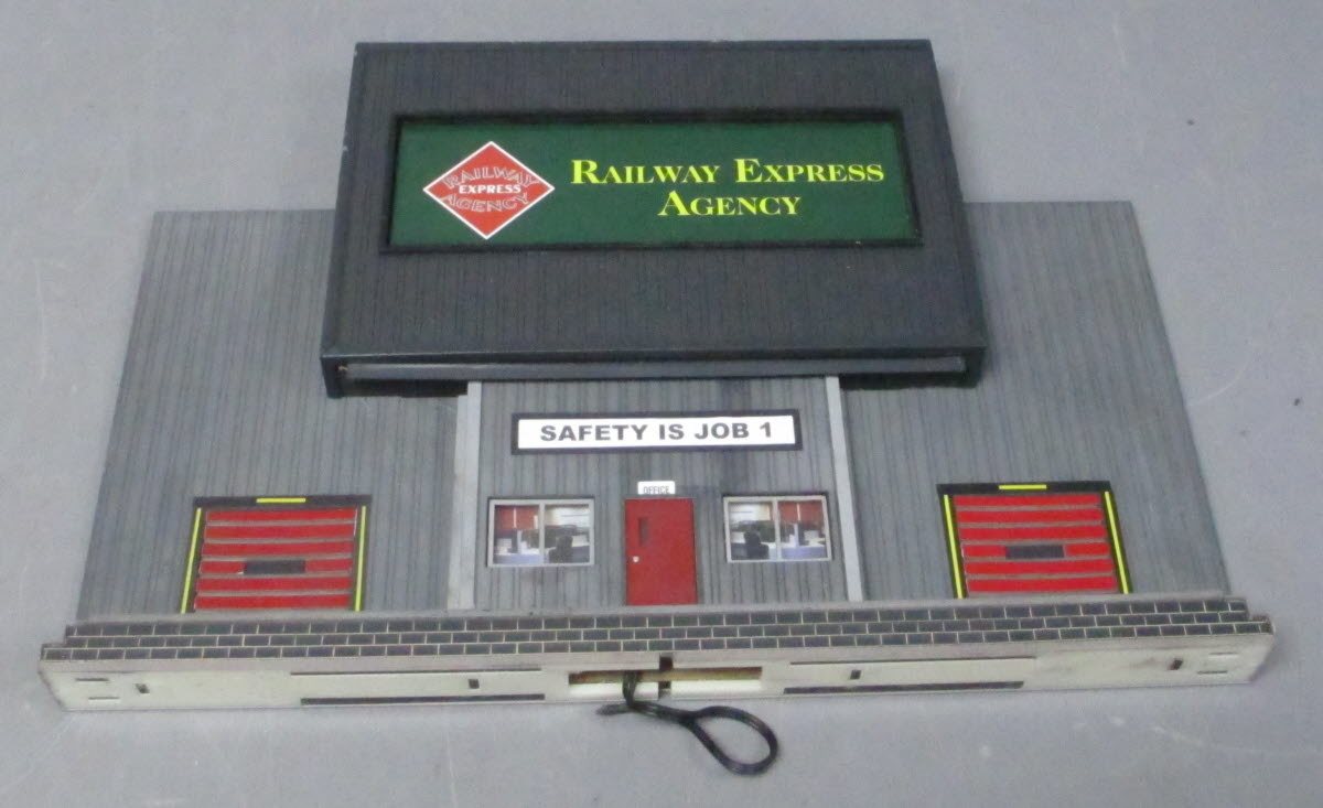 Menards 279-5370 O Gauge Warehouse Background Building LN/Box