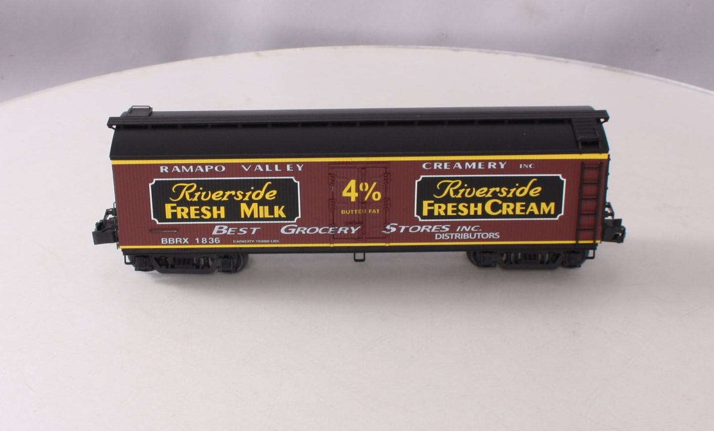 Lionel 658286 O Gauge METCA Riverside Milk Car #1836 NIB
