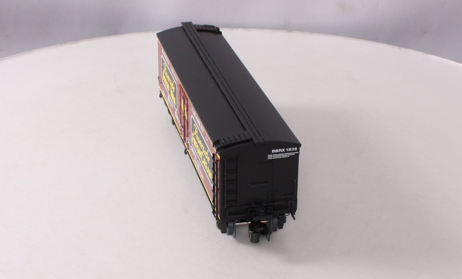 Lionel 658286 O Gauge METCA Riverside Milk Car #1836 NIB
