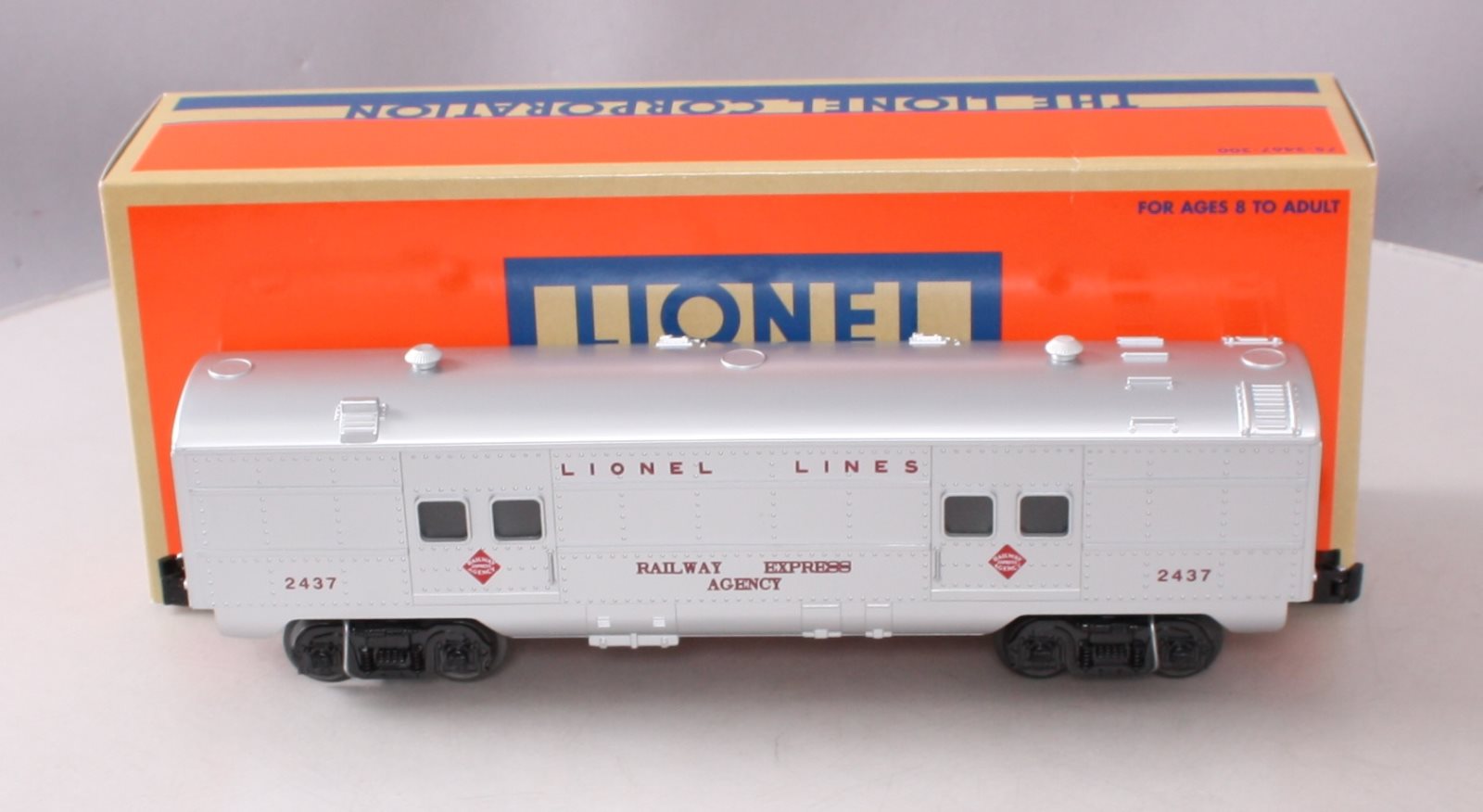 Lionel 6-52464 O Lionel Lines Illuminated Baggage Car #2437 NIB
