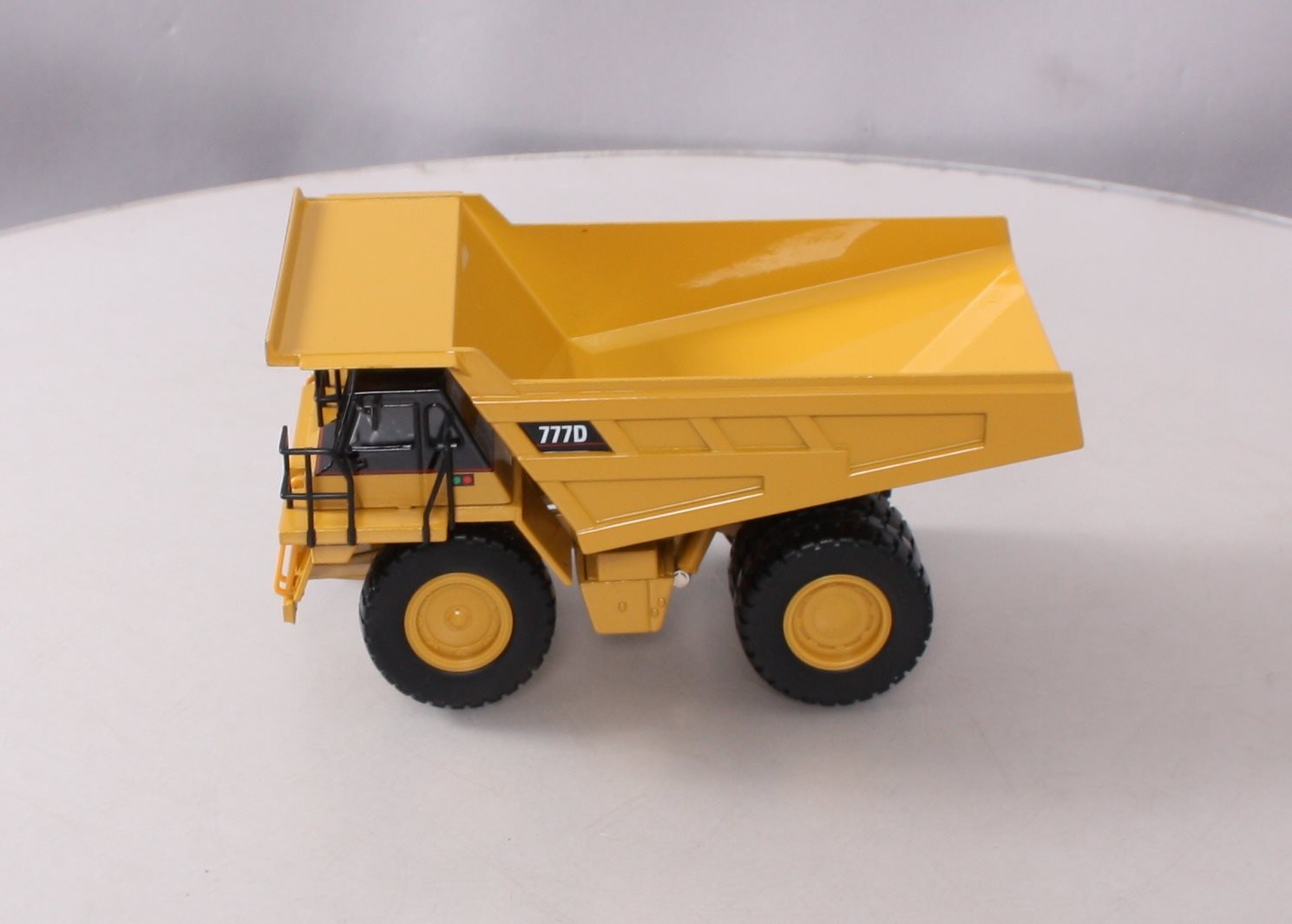 Norscot 55104 1:50 Scale Caterpillar 777D Off Highway Truck LN/Box