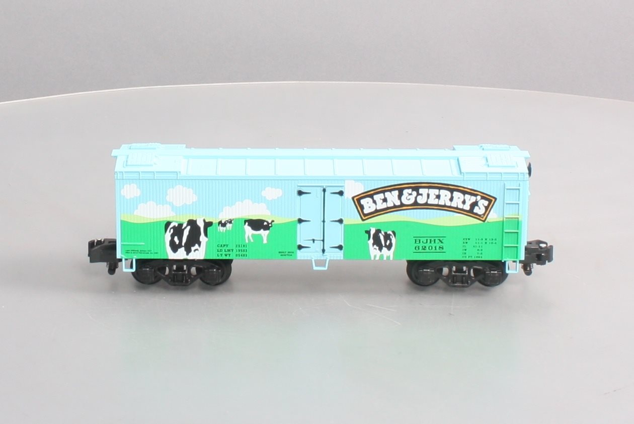 American Flyer 6-44150 S Gauge Ben & Jerry's Woodsided Reefer TCA Ex. #62018 MT/Box