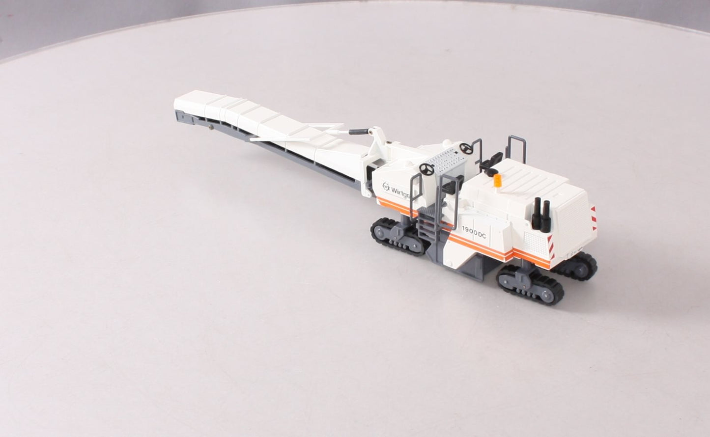 NZG 379 1:50 Scale Wirtgen 1900 DC Road Milling Machine NIB
