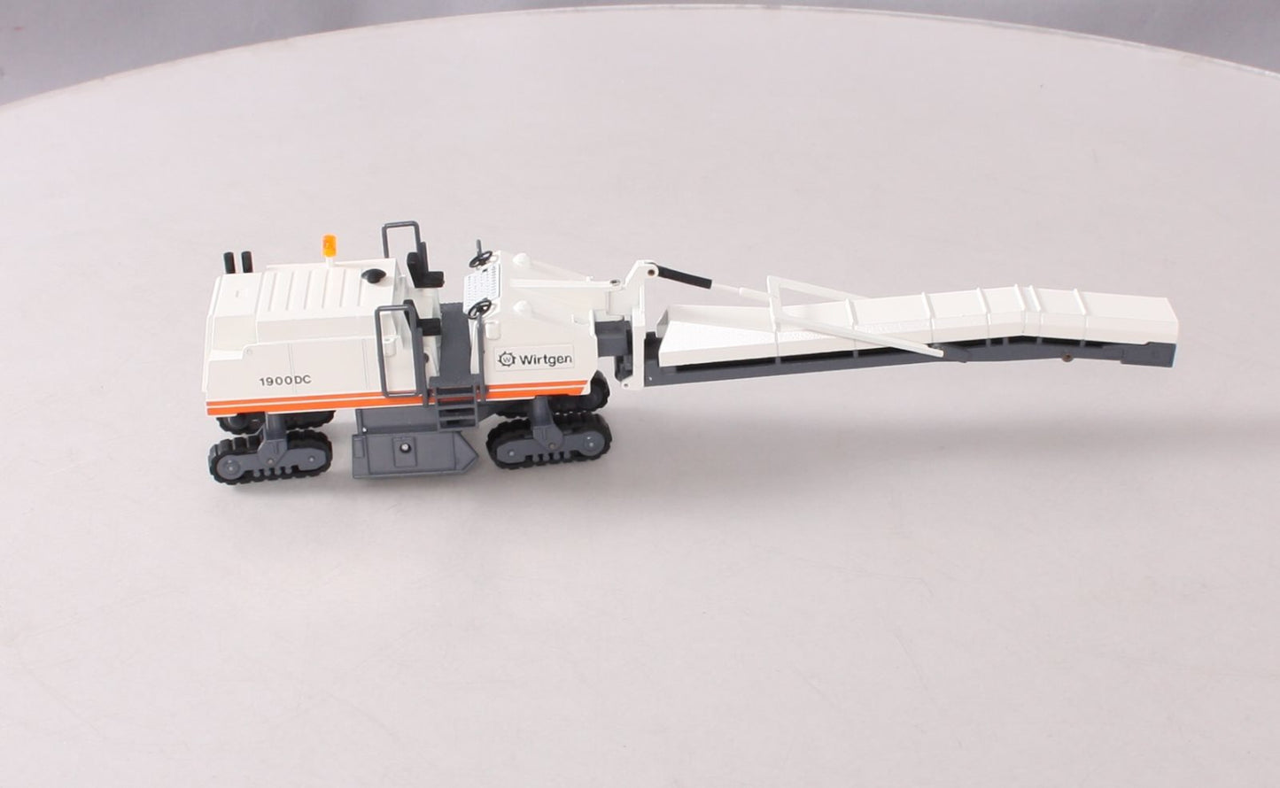 NZG 379 1:50 Scale Wirtgen 1900 DC Road Milling Machine NIB