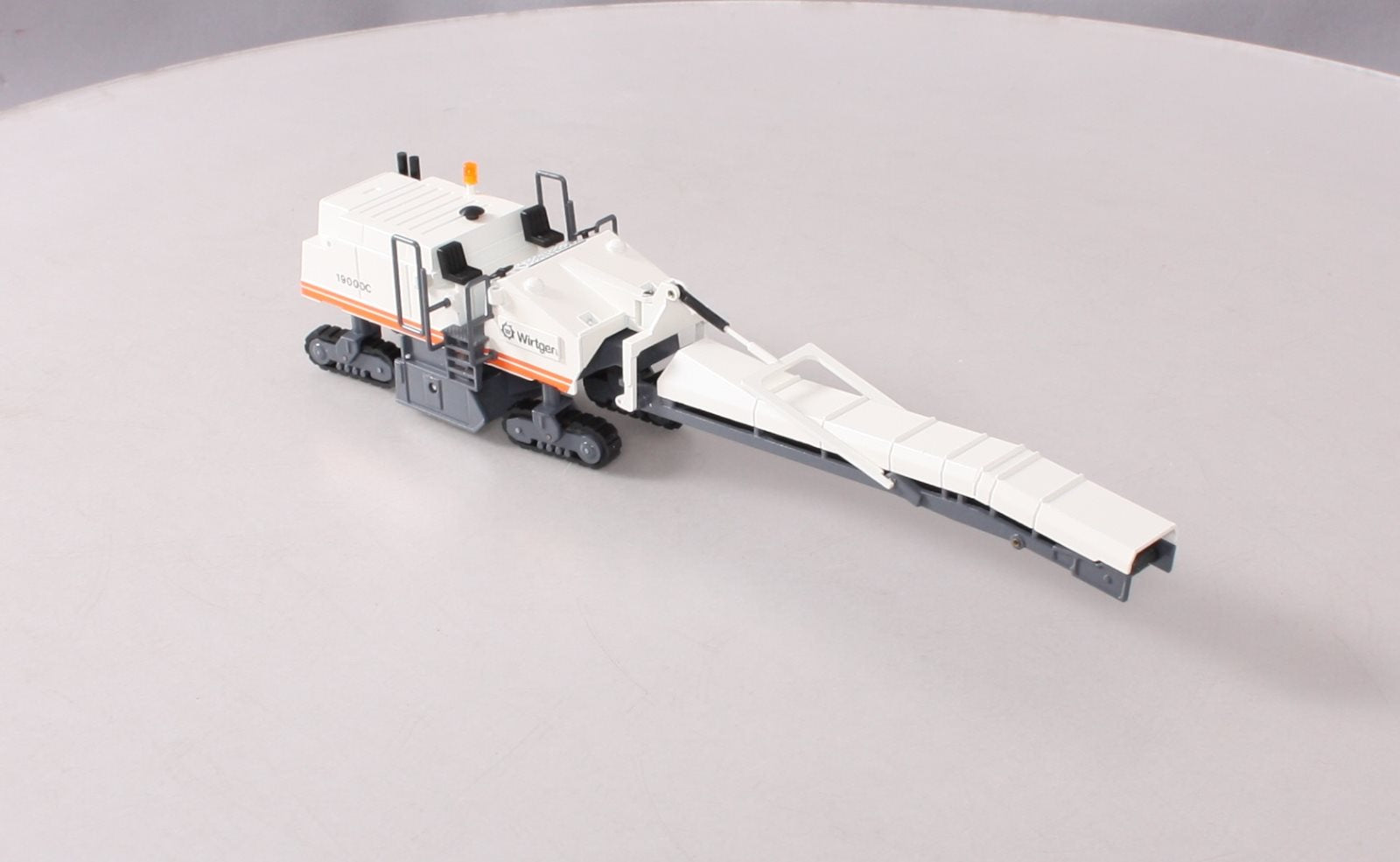NZG 379 1:50 Scale Wirtgen 1900 DC Road Milling Machine NIB