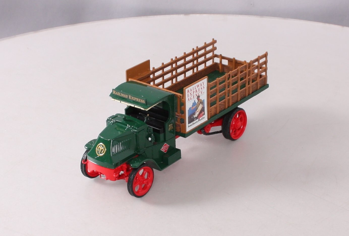 First Gear 19-3631 1:34 Scale Railway Express Agency Mack AC Bulldog Stake Truck