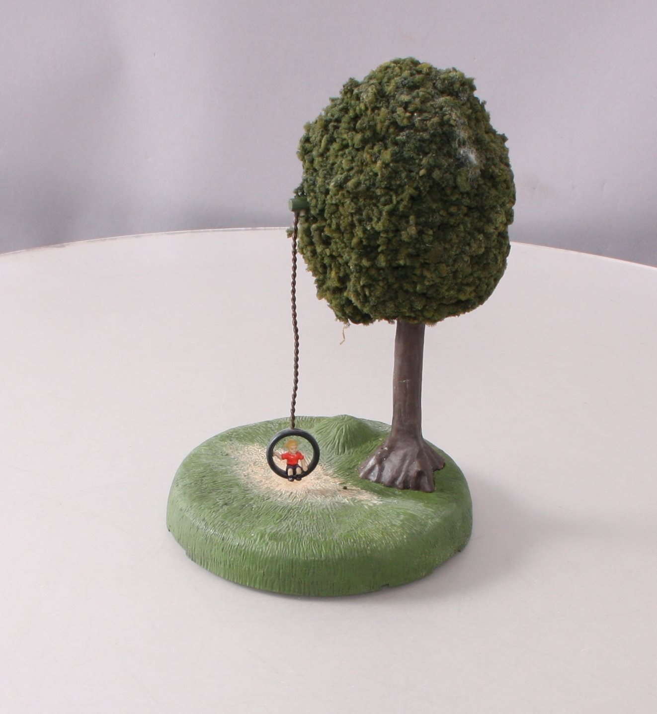 Lionel 6-24168 O Tire Swing Animated Scene