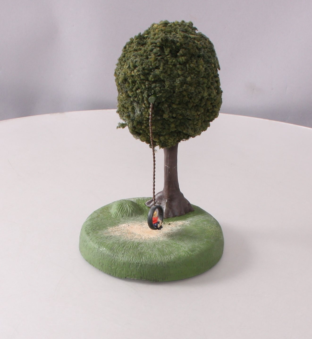 Lionel 6-24168 O Tire Swing Animated Scene LN/Box