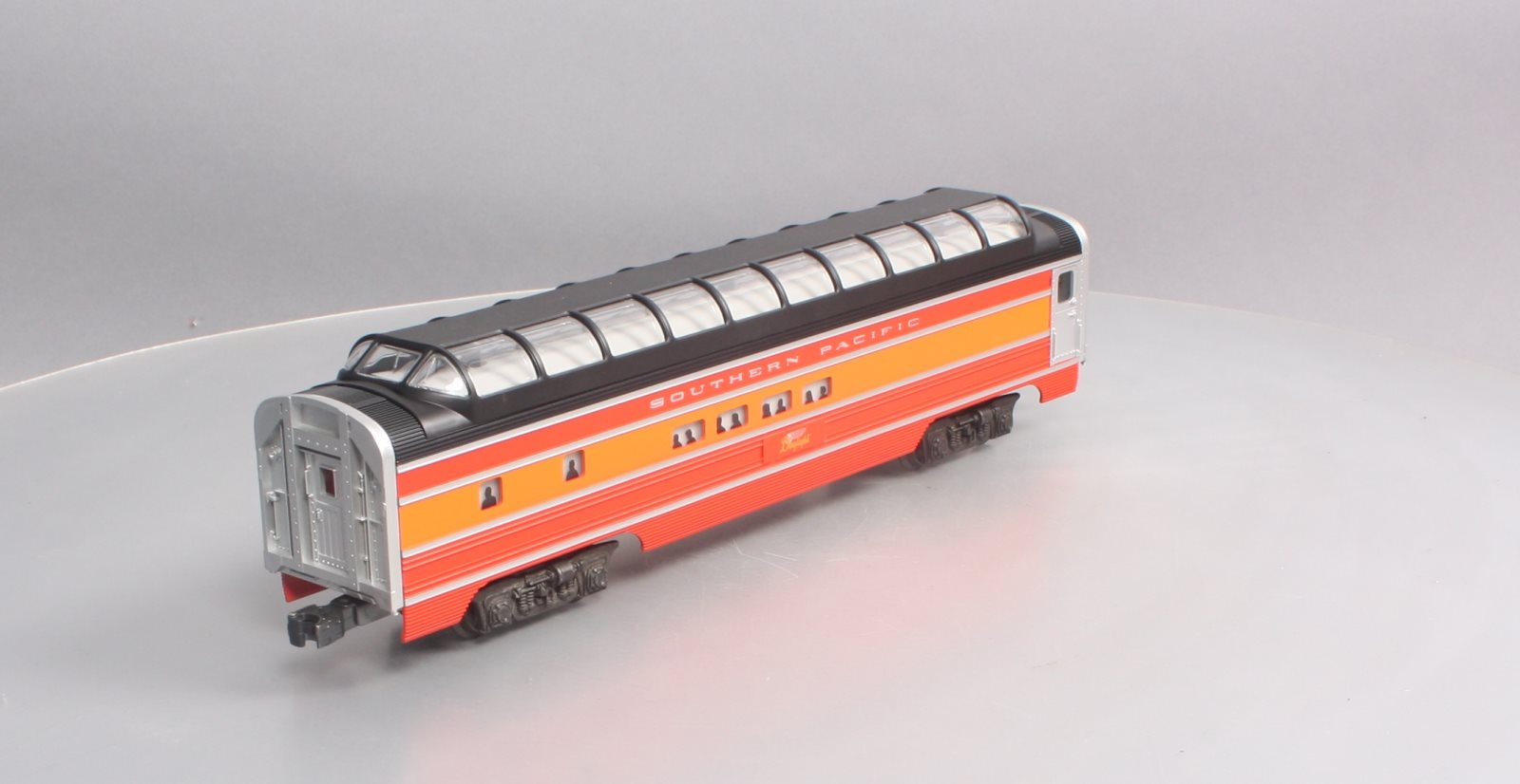 Lionel 6-19107 O Gauge Southern Pacific Daylight Full Vista Dome Passenger Car LN/Box