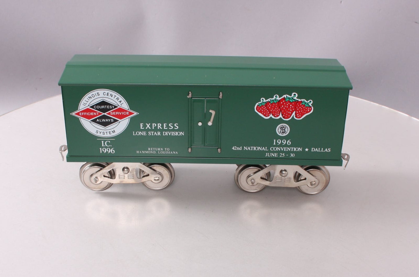 McCoy 1996 Standard Gauge Illinois Central TCA/Dallas Strawberry Boxcar #1996 EX/Box