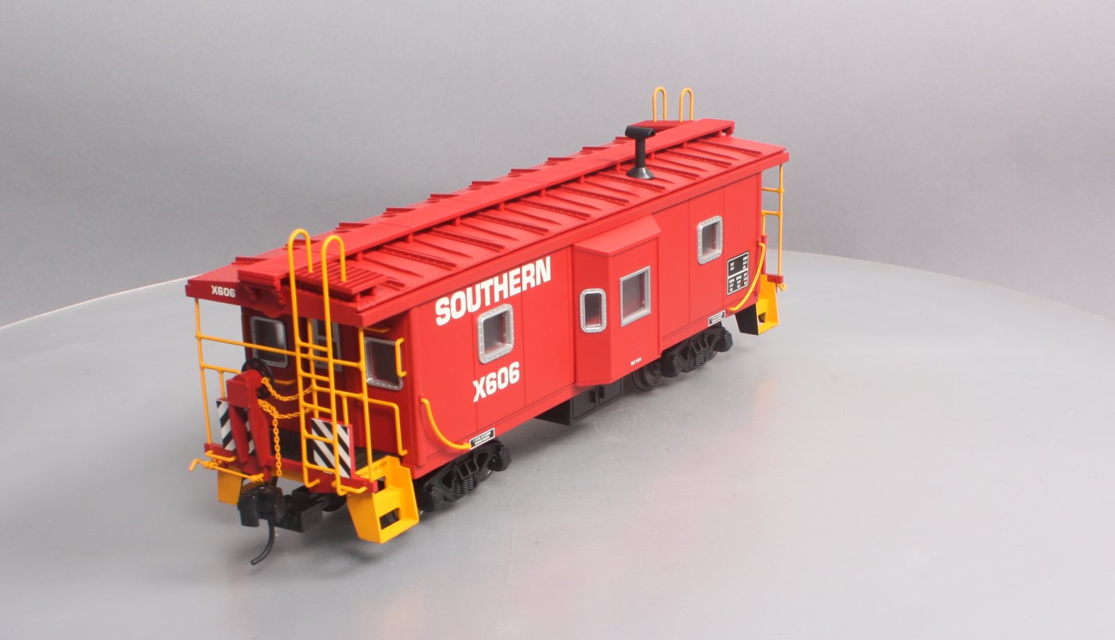 USA Trains 12062 G Southern Baywindow Caboose - Metal Wheels