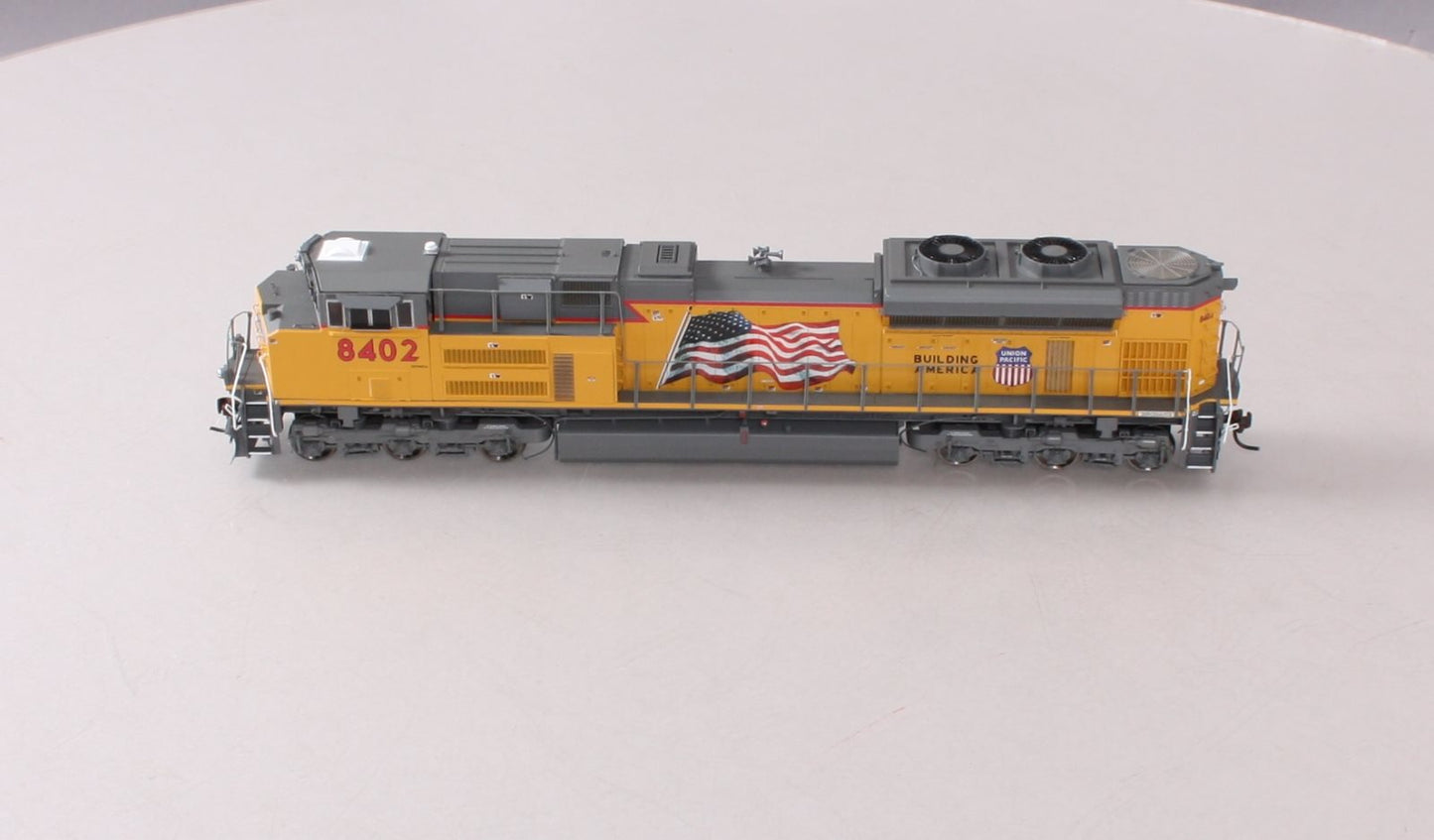 Athearn G68622 HO Union Pacific SD70ACe Diesel Locomotive w/DCC & Sound #8402