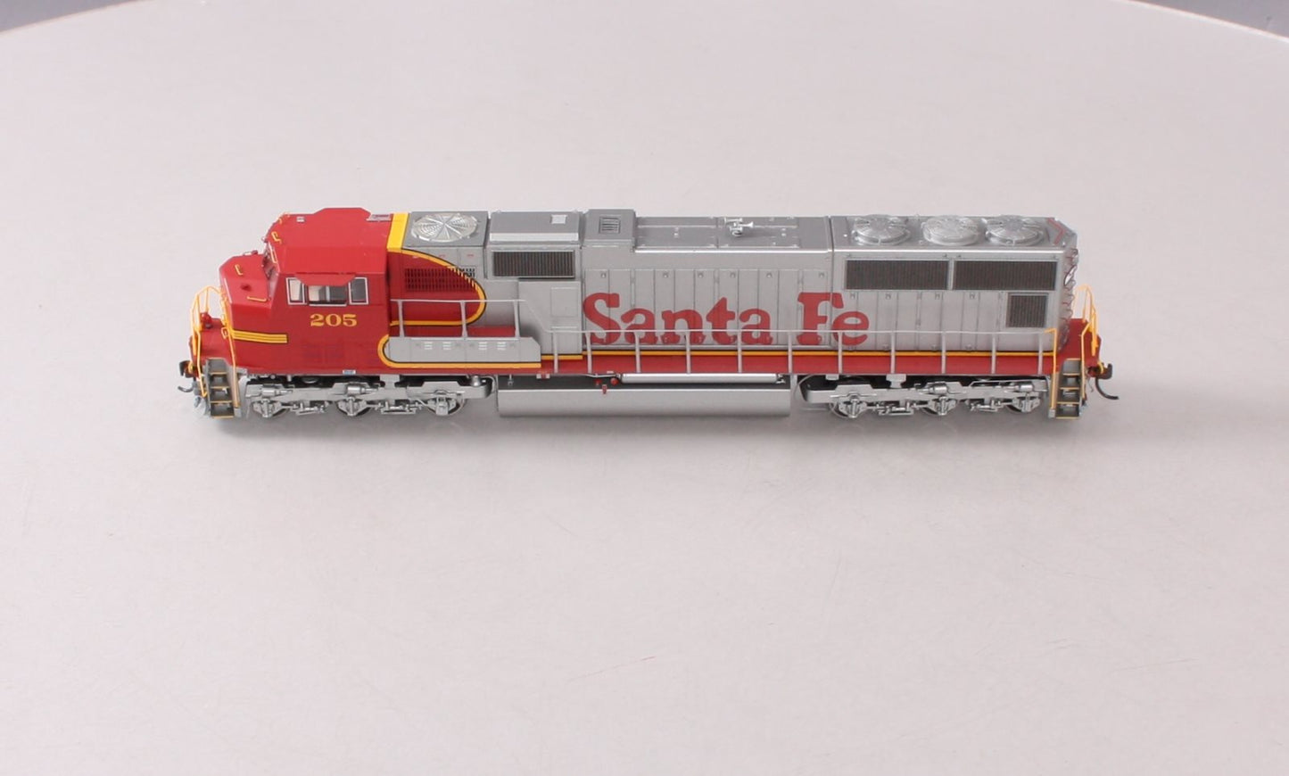 Athearn G69312 HO Santa Fe SD75M Diesel Locomotive w/DCC & Sound #205