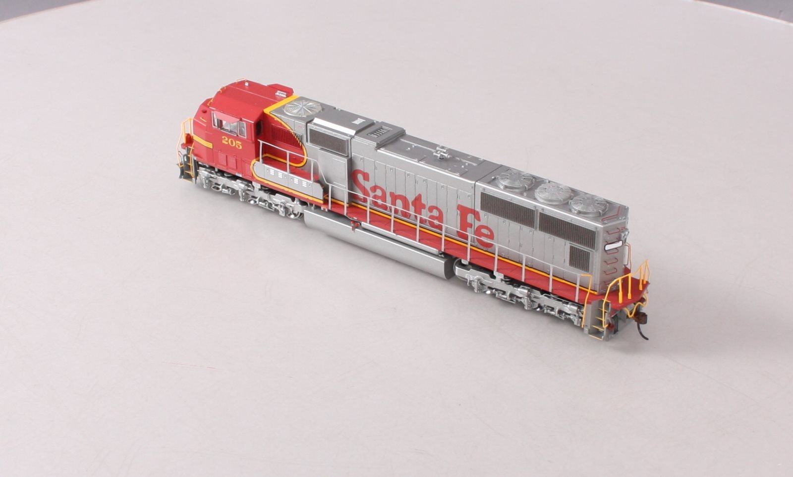 Athearn G69312 HO Santa Fe SD75M Diesel Locomotive w/DCC & Sound #205
