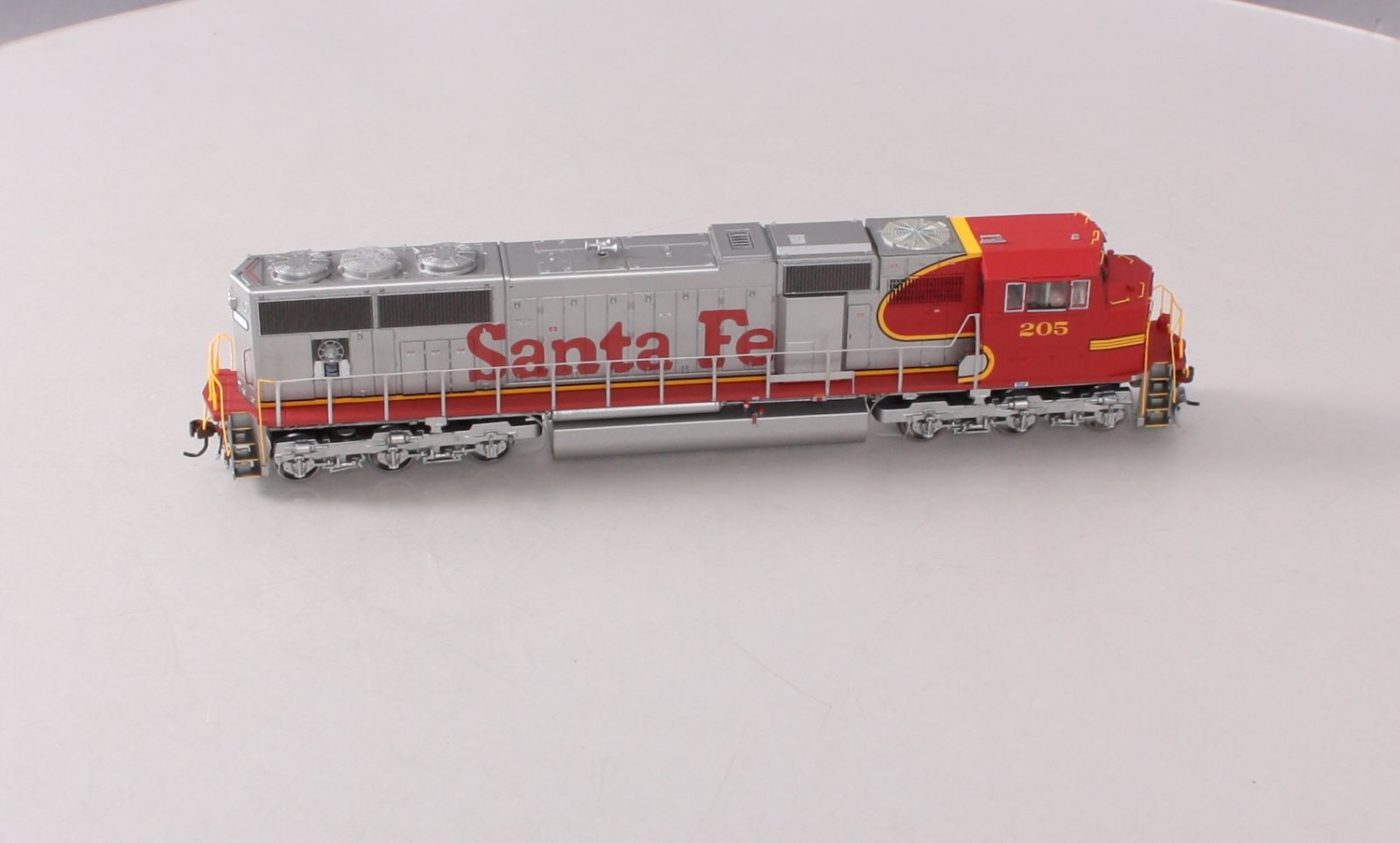 Athearn G69312 HO Santa Fe SD75M Diesel Locomotive w/DCC & Sound #205