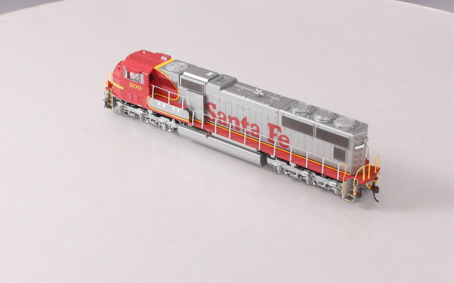 Athearn G69311 HO Santa Fe EMD SD75M Diesel Locomotive w/DCC & Sound #200