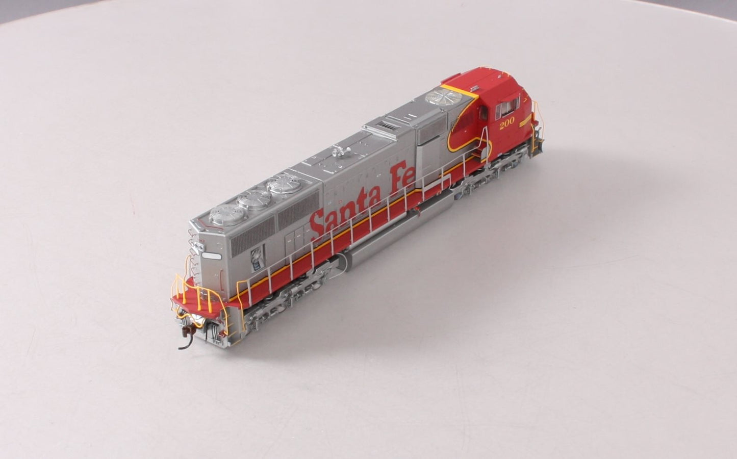 Athearn G69311 HO Santa Fe EMD SD75M Diesel Locomotive w/DCC & Sound #200