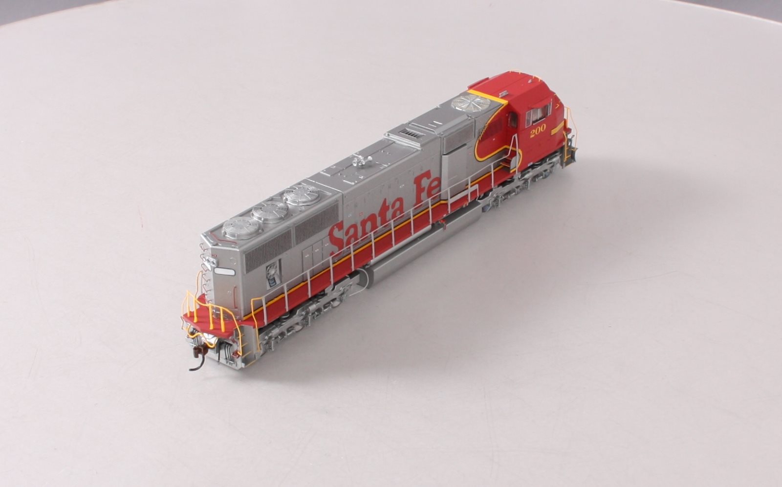 Athearn G69311 HO Santa Fe EMD SD75M Diesel Locomotive w/DCC & Sound #200