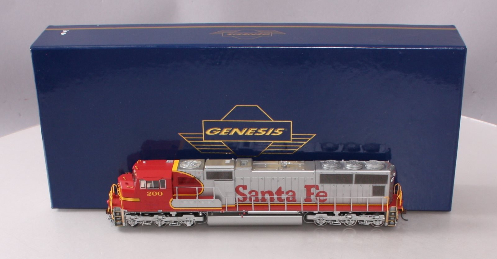 Athearn G69311 HO Santa Fe EMD SD75M Diesel Locomotive w/DCC & Sound #200
