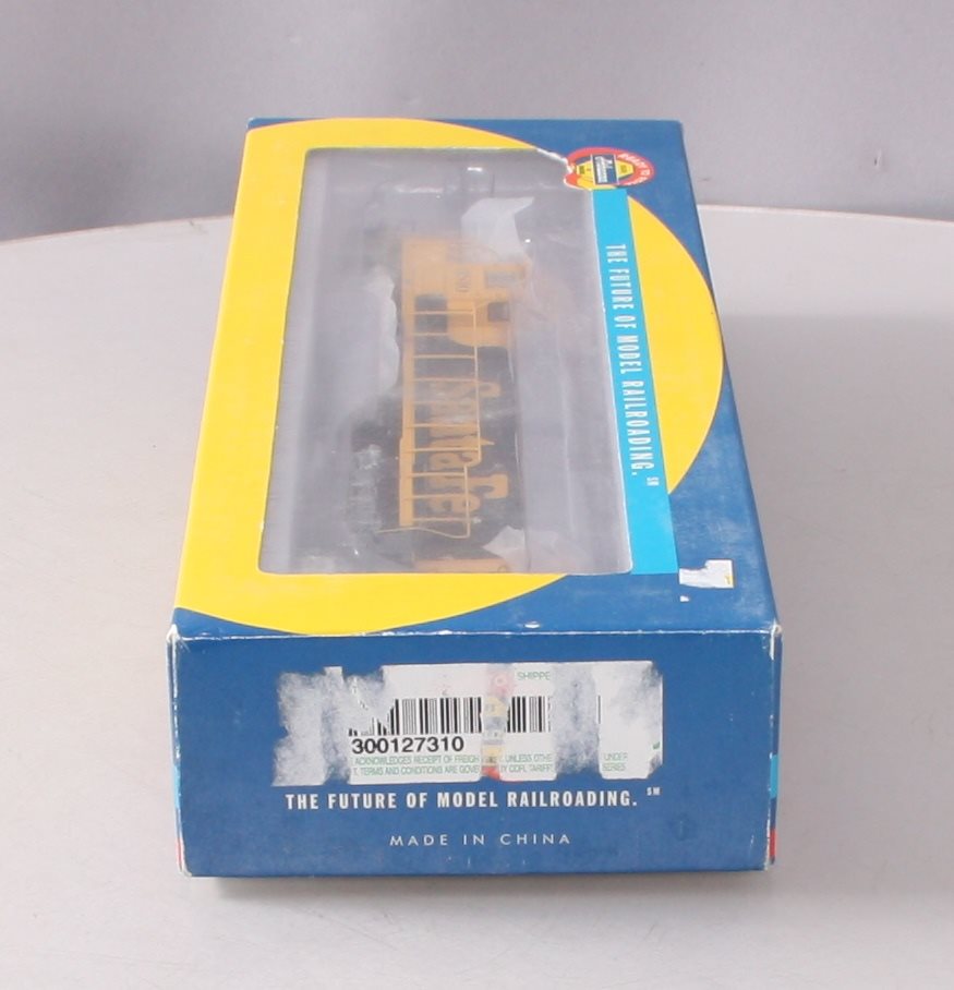 Athearn 77825 HO Scale Santa Fe GP50 Diesel Locomotive #3810 LN/Box
