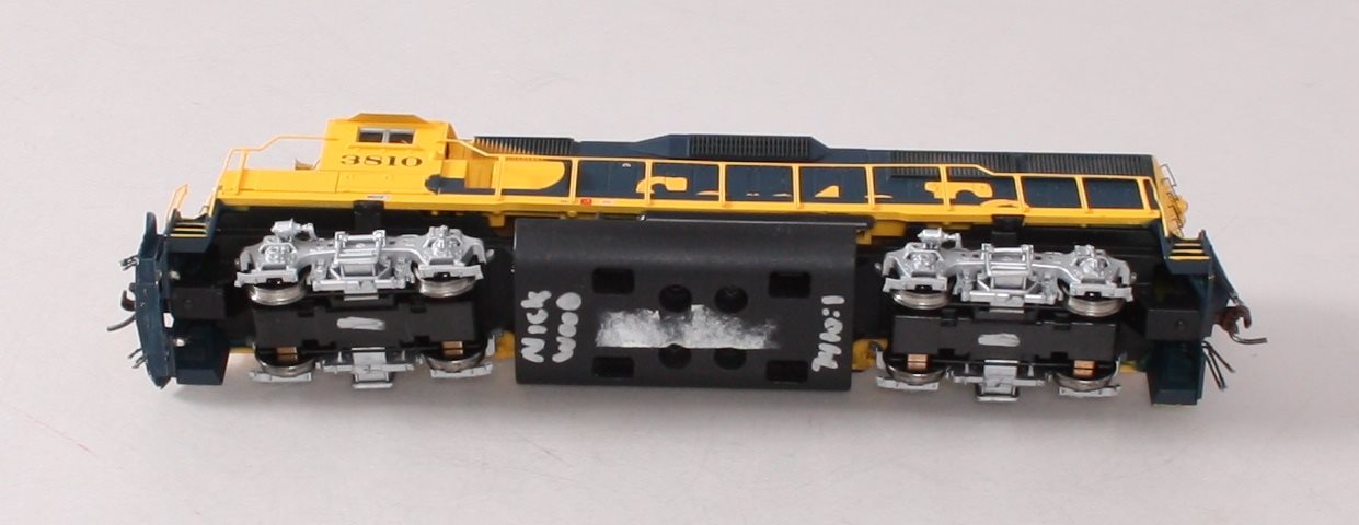 Athearn 77825 HO Scale Santa Fe GP50 Diesel Locomotive #3810 LN/Box
