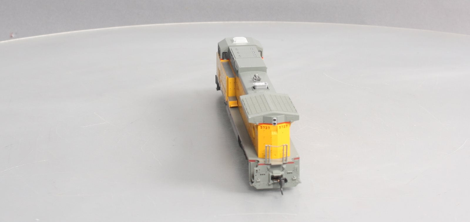 Kato 37-6435 HO Scale Union Pacific AC4400CW Diesel Locomotive #5727 LN/Box