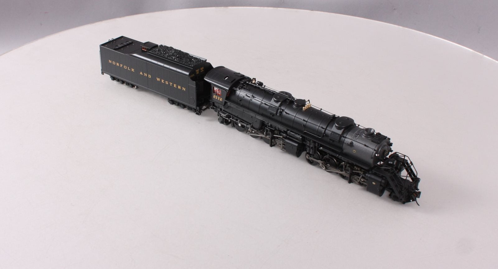 Broadway Limited 6410 HO N&W Y6b 2-8-8-2 Steam Locomotive & 22I Tender #2172 DCC