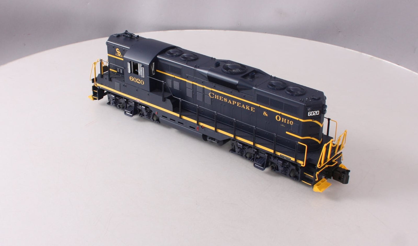Atlas 1423-2 O Gauge C&O Powered GP-9 Diesel Locomotive [3 Rail w/TMCC] LN/Box
