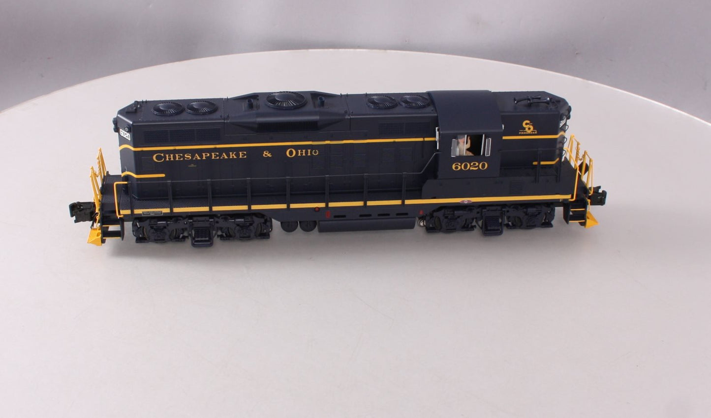 Atlas 1423-2 O Gauge C&O Powered GP-9 Diesel Locomotive [3 Rail w/TMCC] LN/Box