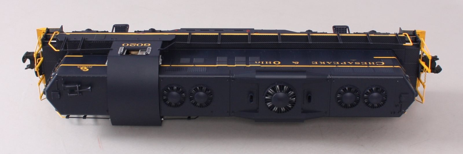 Atlas 1423-2 O Gauge C&O Powered GP-9 Diesel Locomotive [3 Rail w/TMCC] LN/Box
