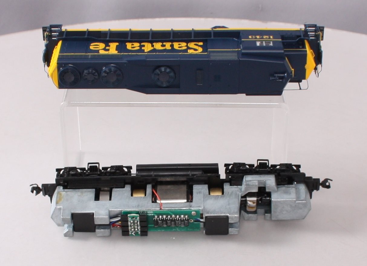 Proto 2000 23222 HO Scale ATSF GP30 Diesel Locomotive #1243 LN/Box