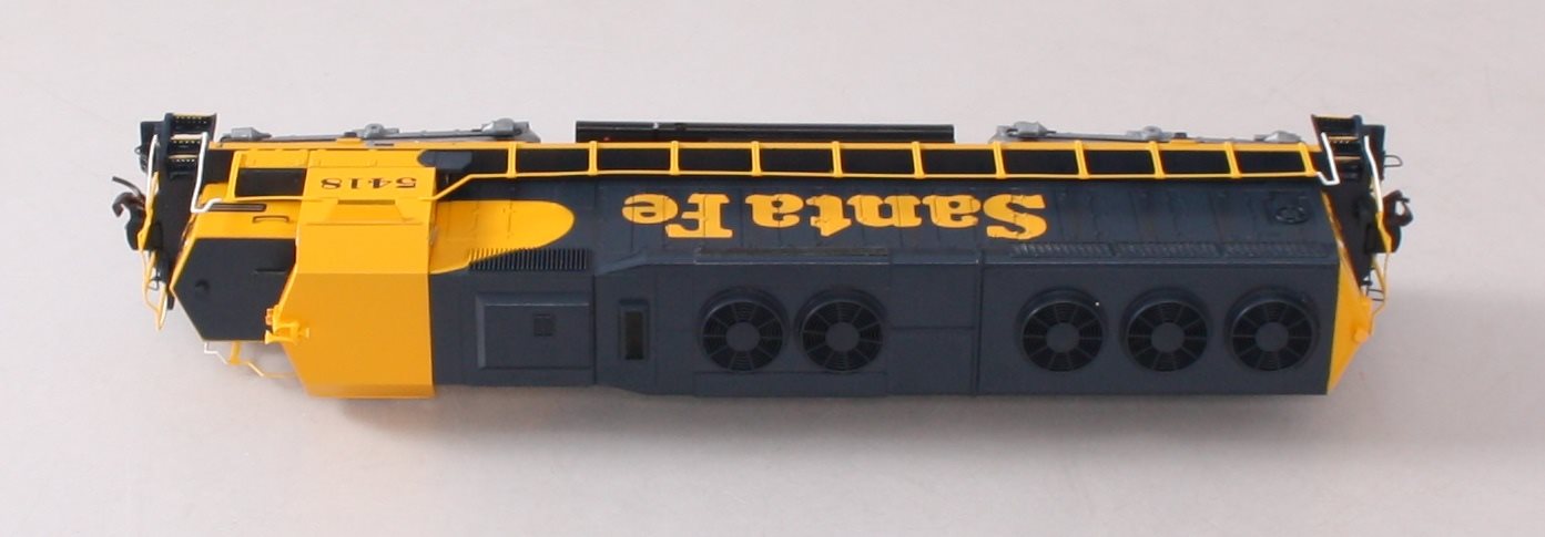 Bachmann 82719 HO Santa Fe SD-45 Diesel Locomotive w/DCC #5418