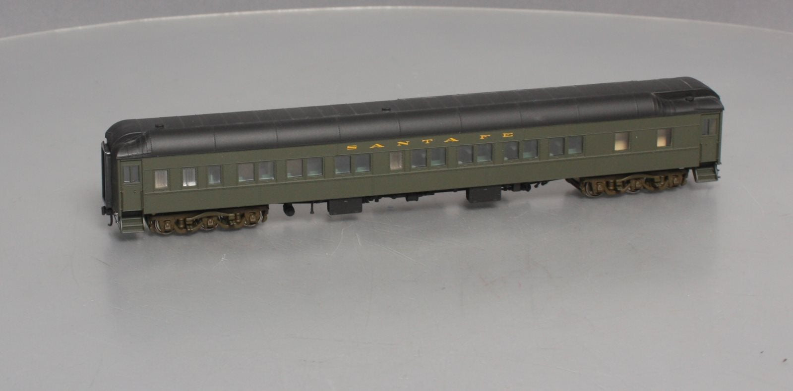 Walthers 932-10052 HO Scale Santa Fe Pullman Heavyweight 8-1-2 (Plan #3979A) LN/Box