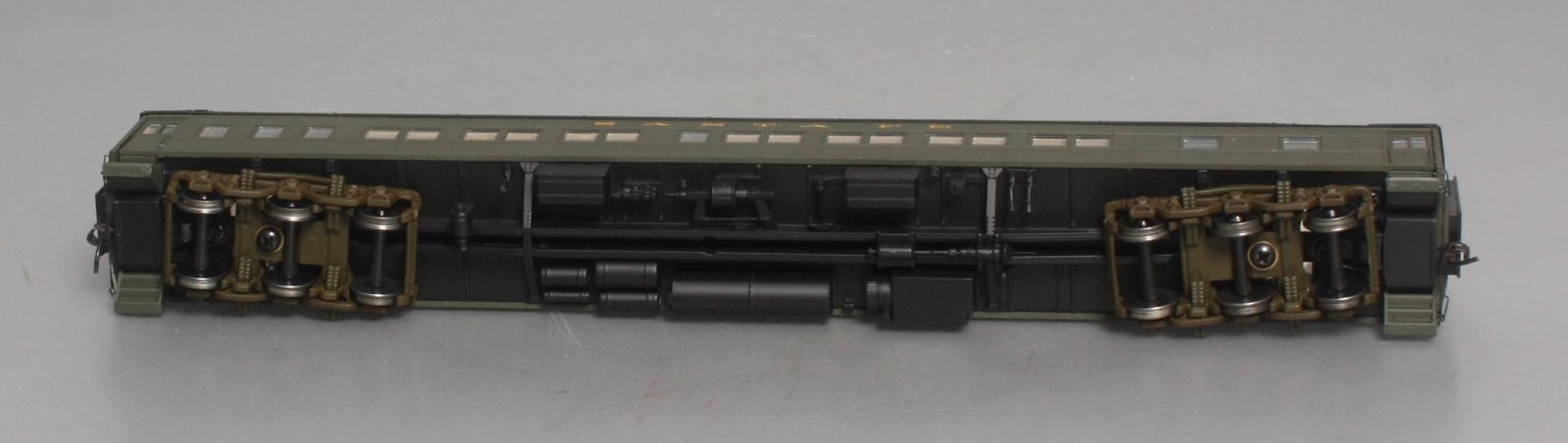 Walthers 932-10052 HO Scale Santa Fe Pullman Heavyweight 8-1-2 (Plan #3979A) LN/Box