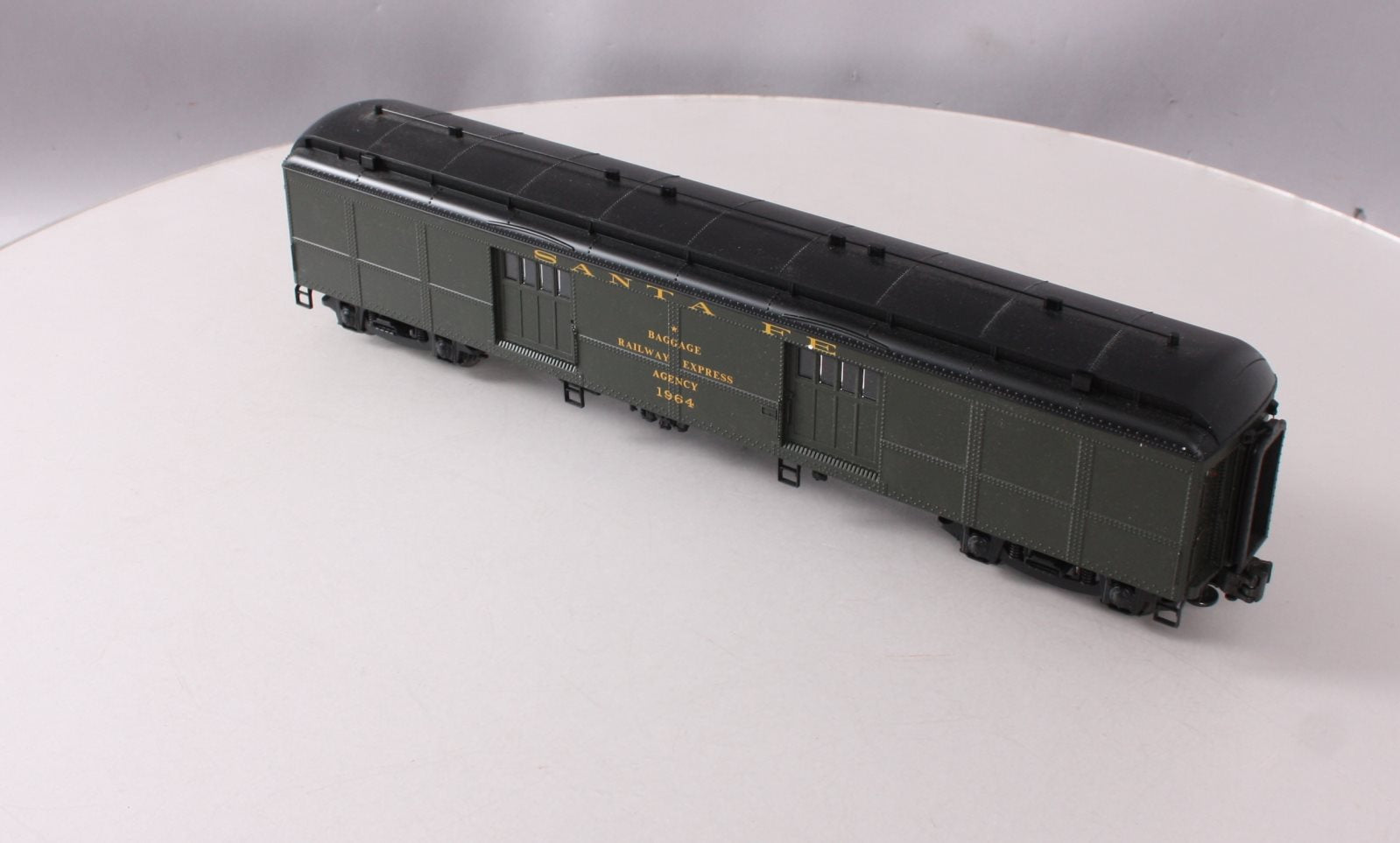 Weaver G22705LD O Santa Fe B60b Baggage/Mail Car 3-Rail LN/Box