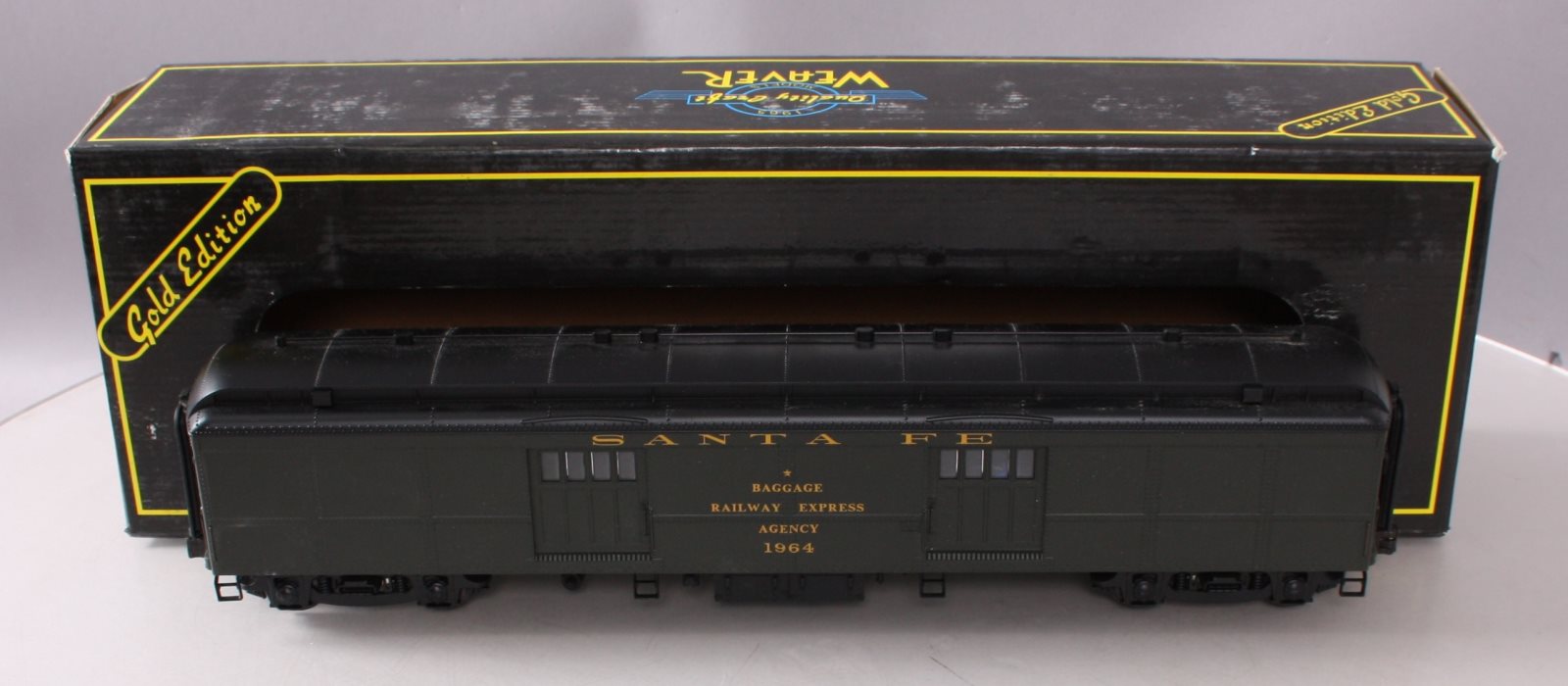 Weaver G22705LD O Santa Fe B60b Baggage/Mail Car 3-Rail LN/Box