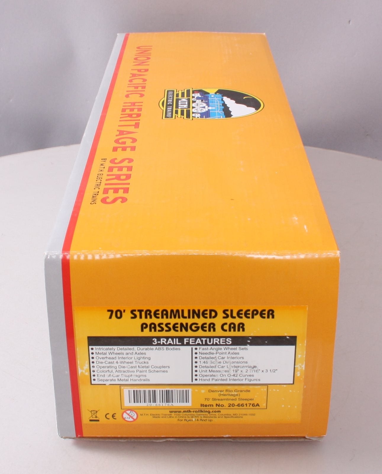 MTH 20-66176A O Denver Rio Grande "David Moffat" 70' Streamlined Sleeper LN/Box