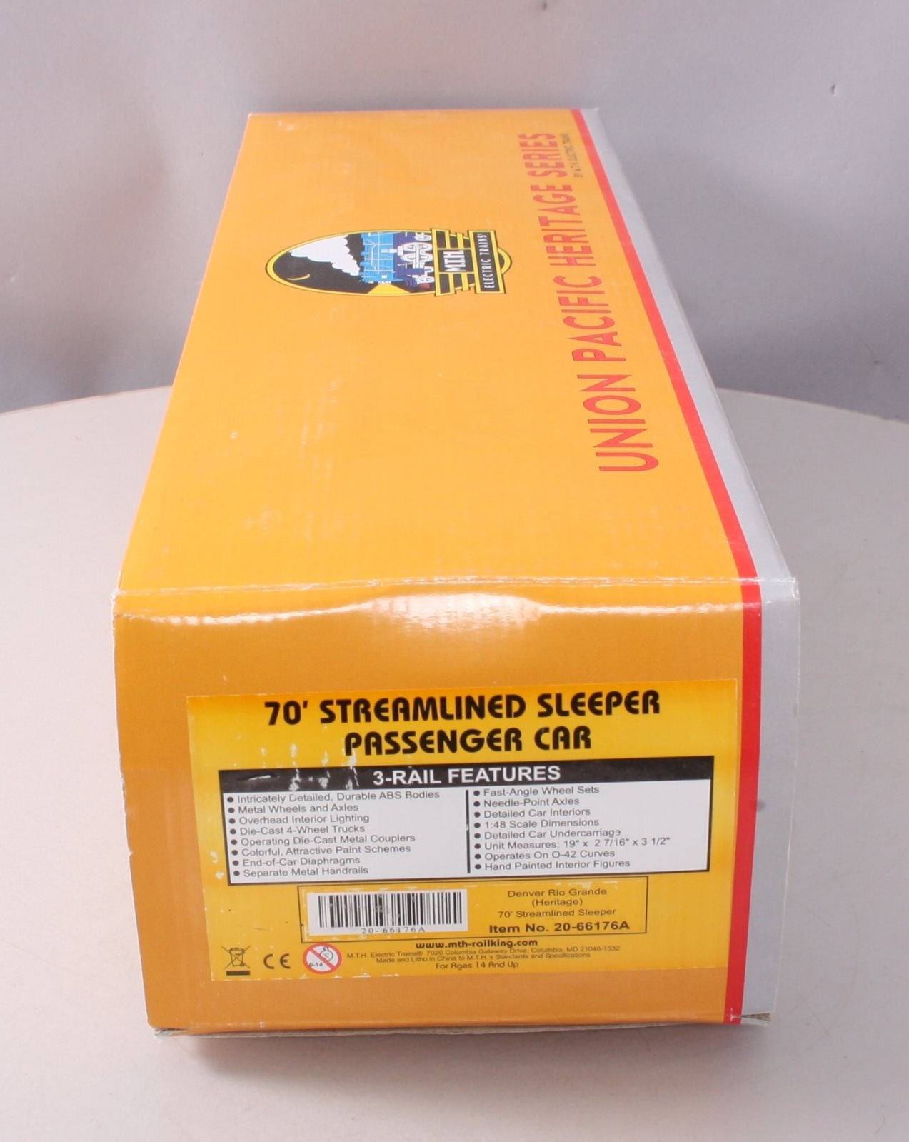 MTH 20-66176A O Denver Rio Grande "David Moffat" 70' Streamlined Sleeper LN/Box