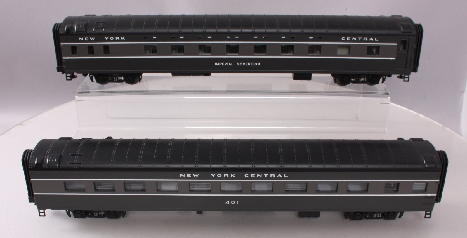 MTH 20-6676 O NYC 70' Streamlined Sleeper/Diner Passenger Car Set (Set of 2) LN/Box