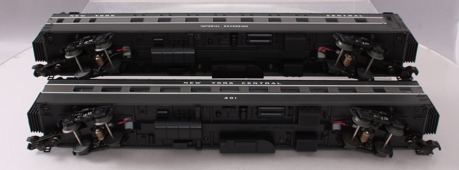 MTH 20-6676 O NYC 70' Streamlined Sleeper/Diner Passenger Car Set (Set of 2) LN/Box