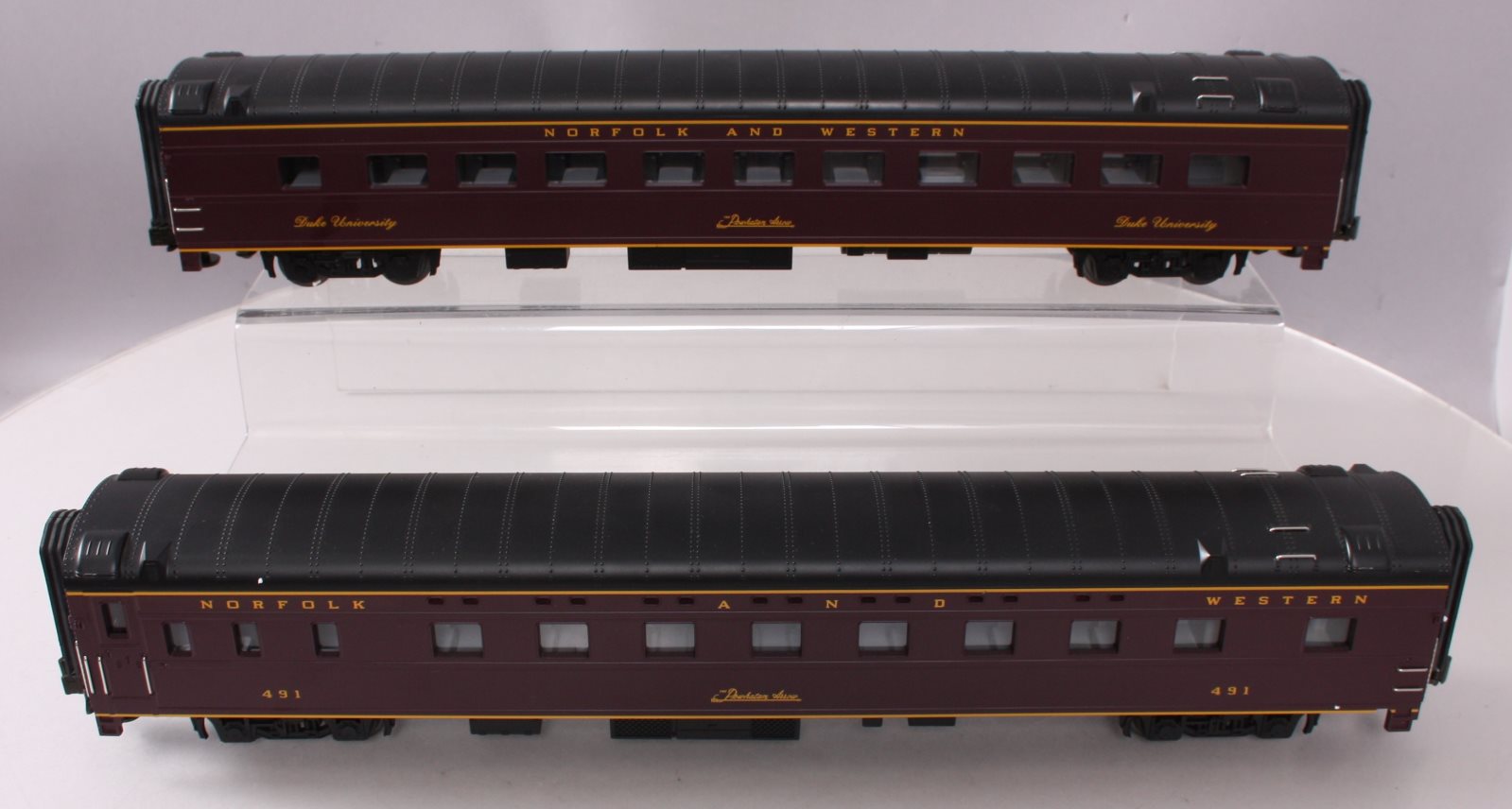 MTH 20-6614 O Gauge Norfolk & Western 2-Car 70' ABS Sleeper/Diner Passenger Set LN/Box