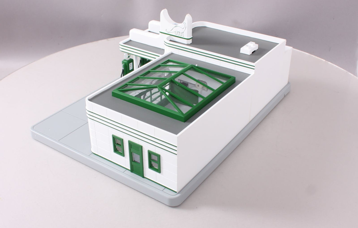 MTH 30-9101 O Gauge Sinclair Assembled Operating Gas Station